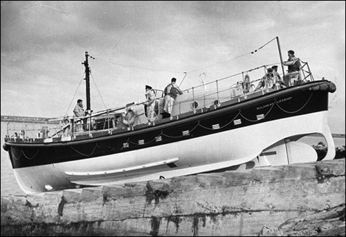 Photo of Holyhead lifeboat St Cybi (Civil Service No.9)
