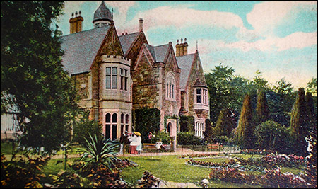 Old picture of Plas Glyn-y-Weddw and gardens