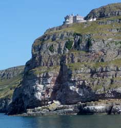 photo_of_llandudno_lighthouse_from_sea
