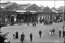 Photo of Llandudno station frontage