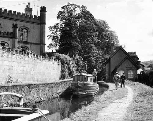 Photo of Llangollen Canal and Siambr Wen in 1970