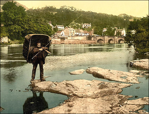llangollen_river_and_coracle