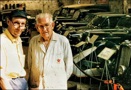 Photo of Ted and Ted Broadhurst, Llangollen