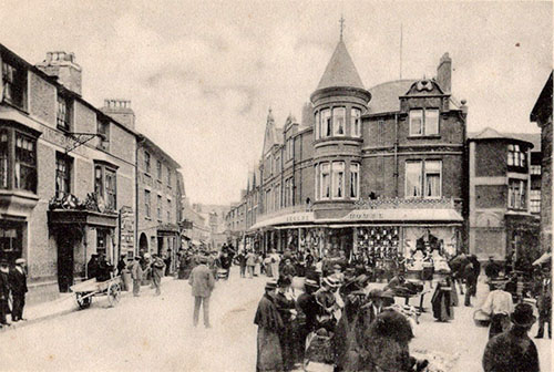 llanrwst_ancaster_square_and_kings_head