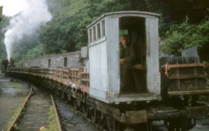 photo_of_padarn_railway_train
