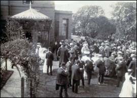 Photo of wedding party at Plas Mawr