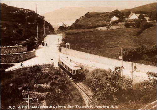 Old photo of tramway at top of Penrhyn Hill