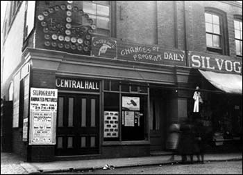 Photo of Central Hall copyright Ian Meyrick