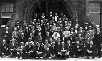 Photo of miners and staff at Colet House