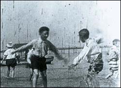 Photo from 1899 Rhyl sands film