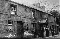 Old photo of Y Bedol Inn