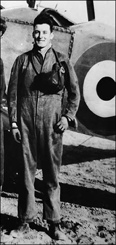 Photo of Idwal Jones in his RAF days