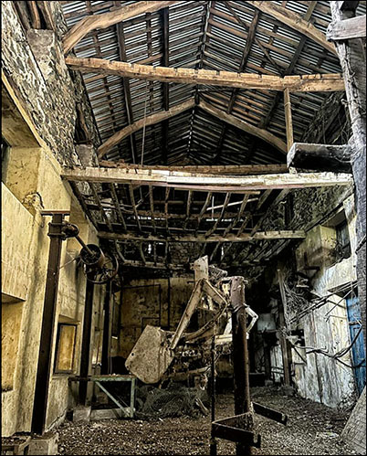 Photo of interior of Tremadog Manufactory in 2023