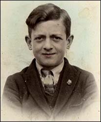 Photo of Emrys Owen as a child