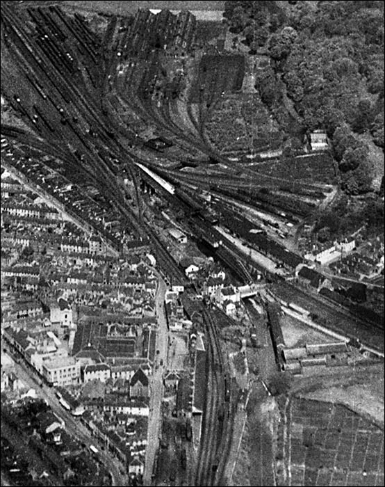 Aerial photo of Aberdare railway stations in 1942
