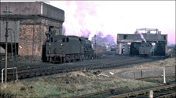 Photo of Llandovery engine shed in 1964